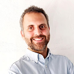 Nicolas Martínez